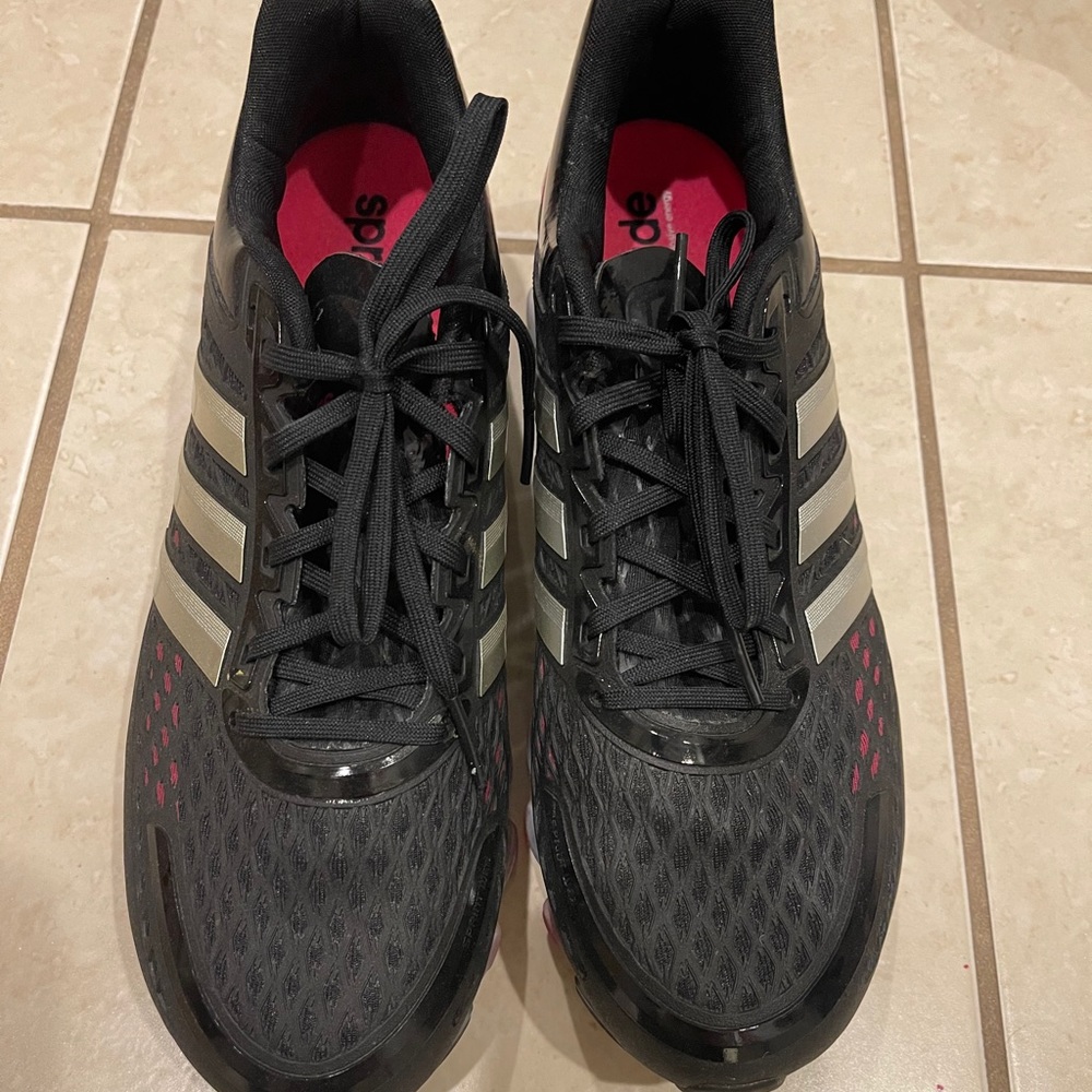 Adidas tennis shoes